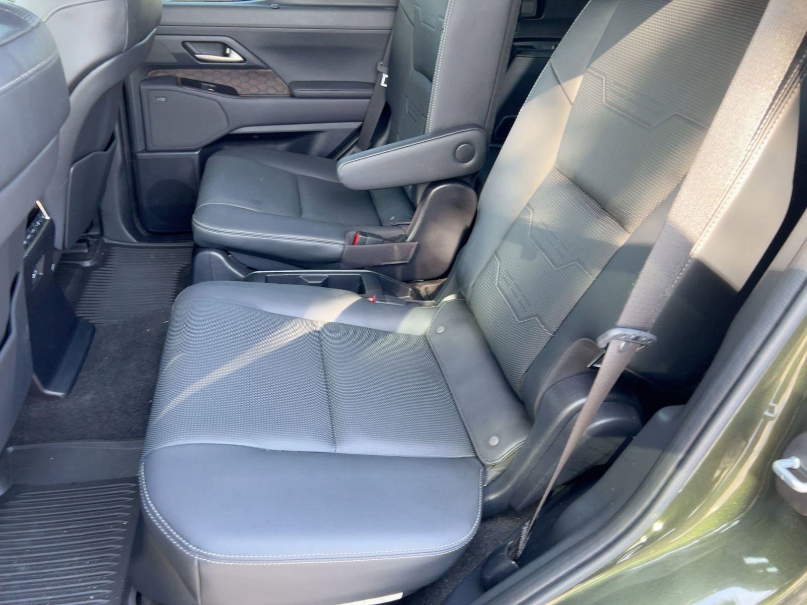 Used 2024 Lexus GX 550 w/ Cold Area Package image 15