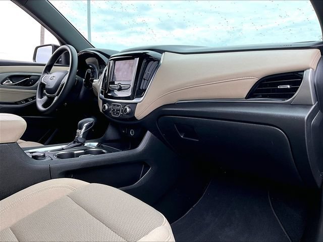Used 2023 Chevrolet Traverse LS w/ Midnight/Sport Edition FWD image 14