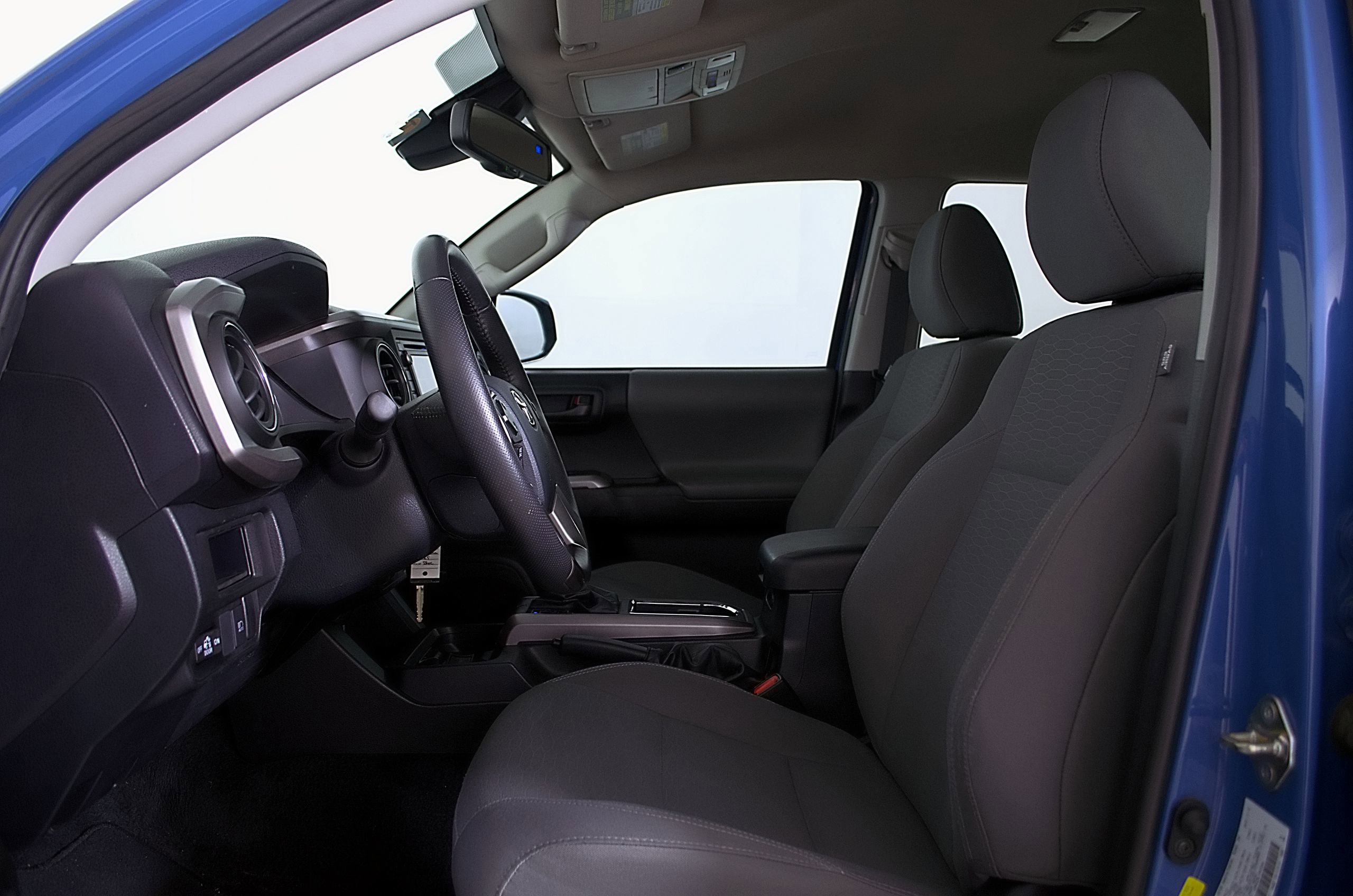 Used 2019 Toyota Tacoma SR5 RWD image 13