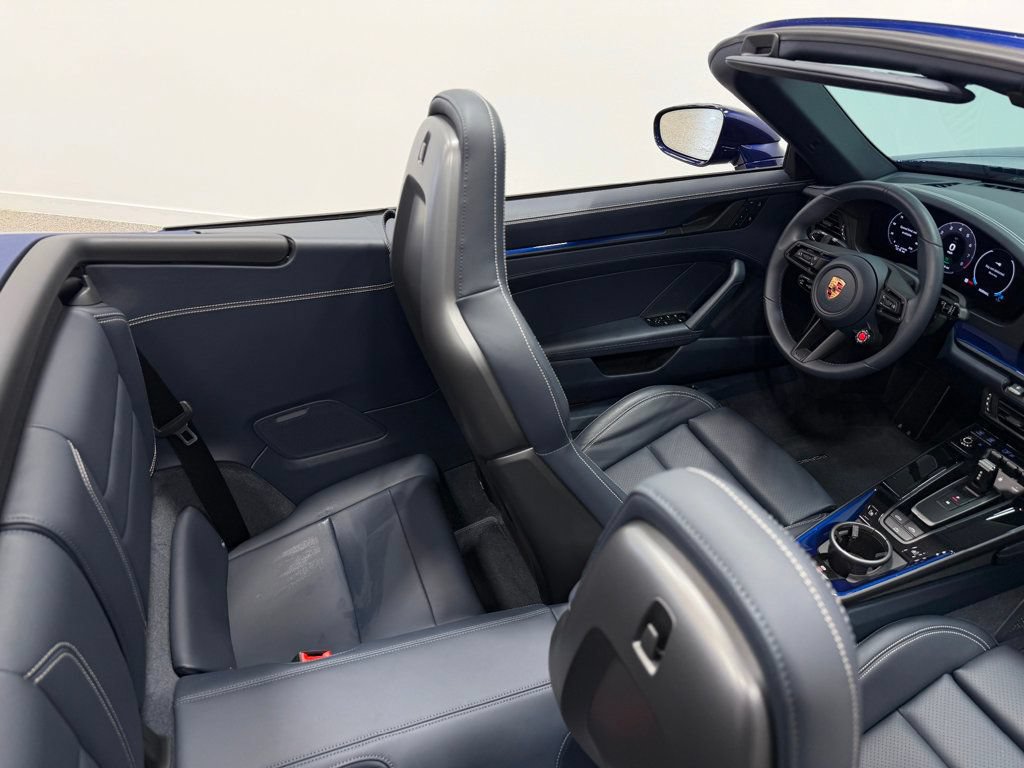 Used 2025 Porsche 911 GTS image 23