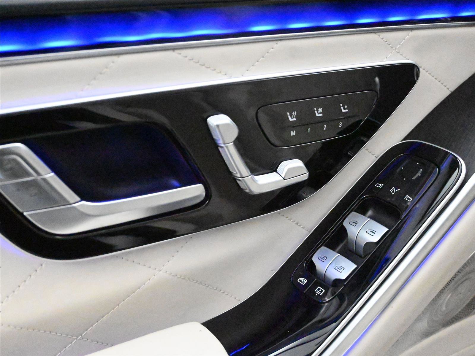 Used 2022 Mercedes-Benz S 580 S 580 image 11