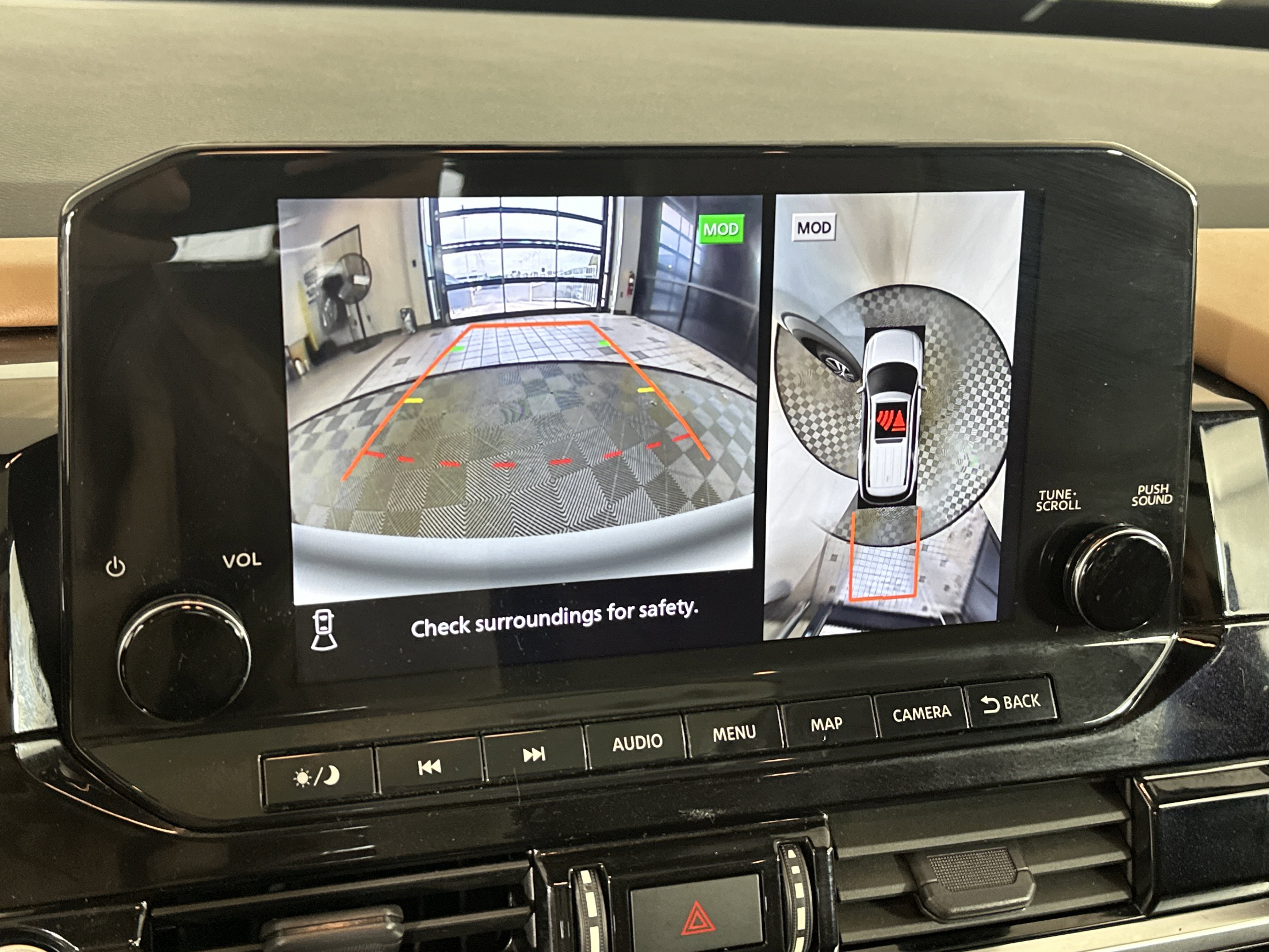 Used 2023 Nissan Pathfinder Platinum w/ Lighting Package (N93) image 23