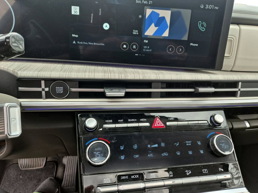 Certified 2025 Hyundai Santa Fe Calligraphy image 11