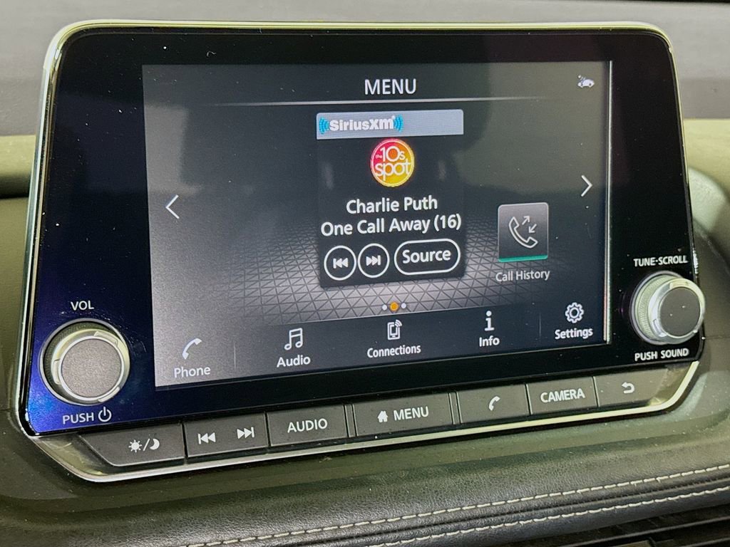 Used 2021 Nissan Rogue SV FWD image 12