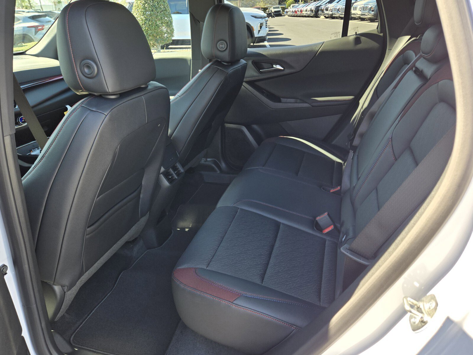 New 2026 Chevrolet Equinox RS image 6