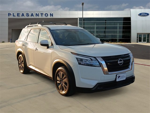Used 2022 Nissan Pathfinder S image 7