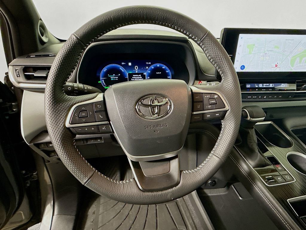 Certified 2026 Toyota Sienna XSE AWD/4WD image 11