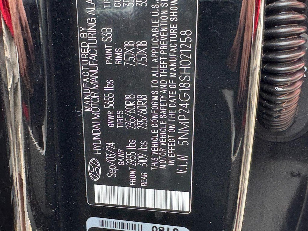 Used 2025 Hyundai Santa Fe SEL FWD image 26