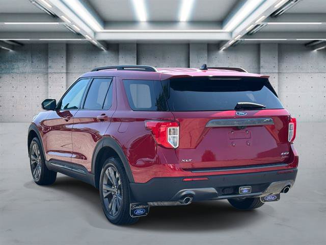 Used 2023 Ford Explorer XLT w/ Equipment Group 202A AWD/4WD image 28