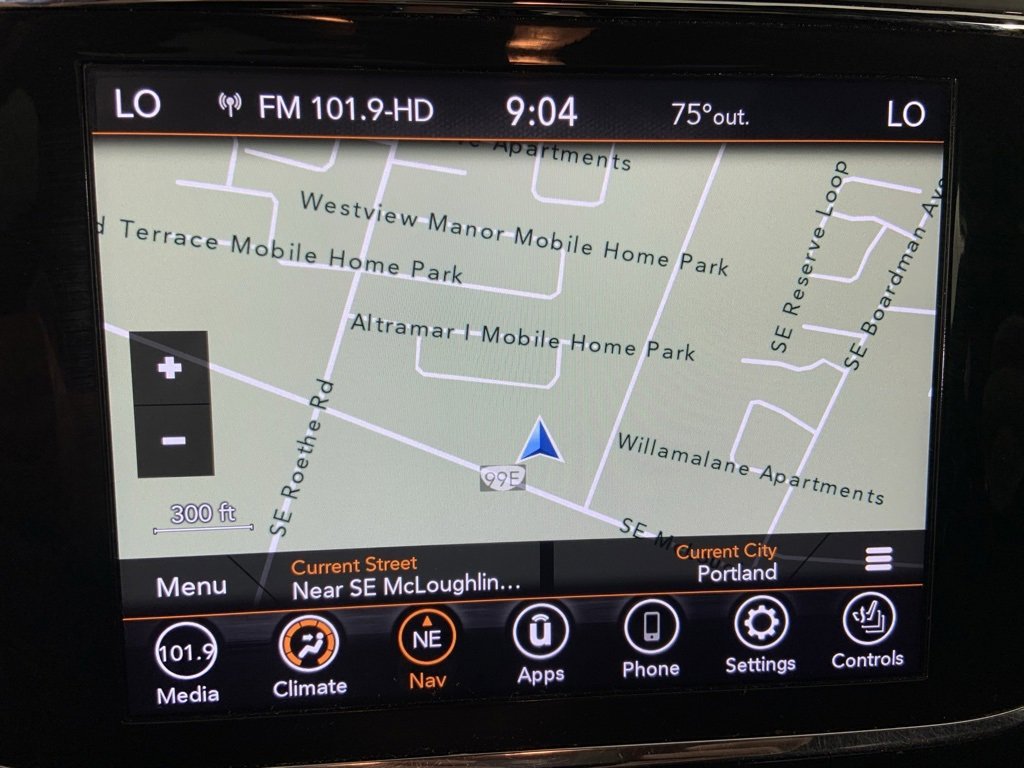 Used 2021 Jeep Grand Cherokee Limited image 12