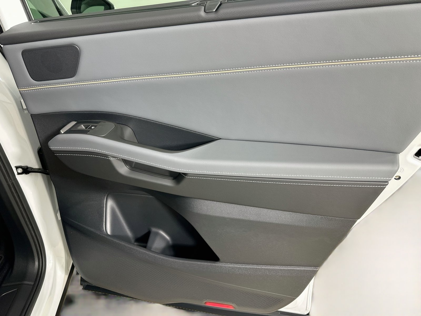 New 2027 Volkswagen Atlas SE AWD/4WD image 40