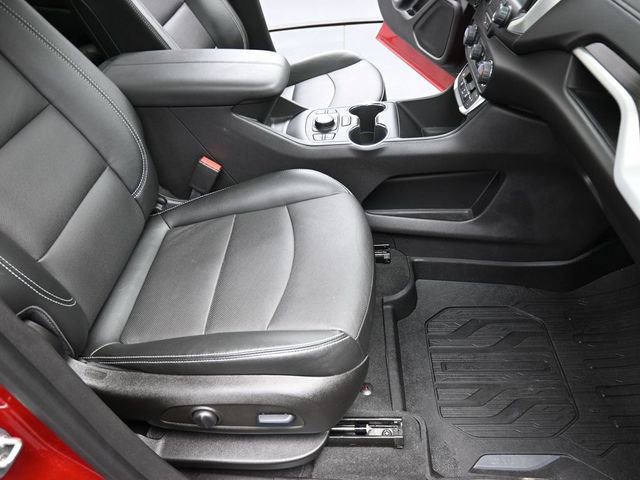 Used 2023 GMC Terrain SLT w/ Tech Package image 25