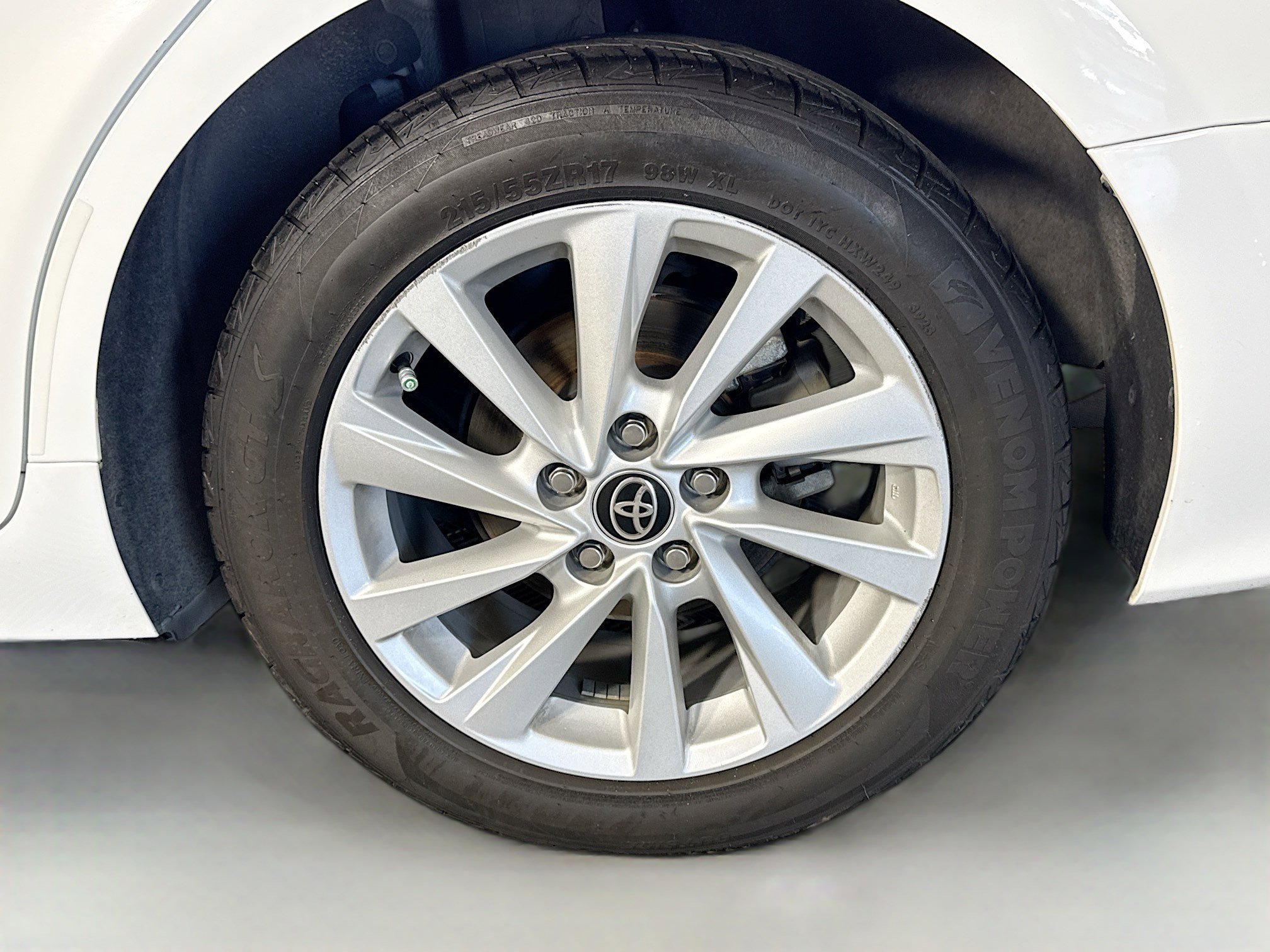 Used 2022 Toyota Camry LE image 36