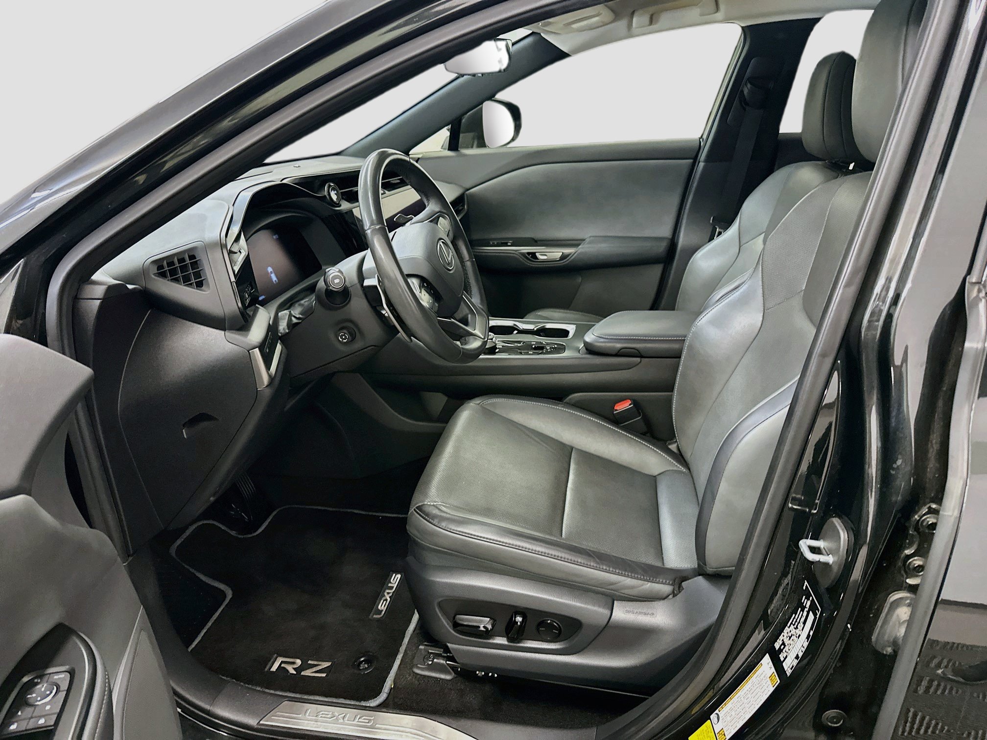 Used 2024 Lexus RZ 450e Premium w/ Technology Package AWD/4WD image 13