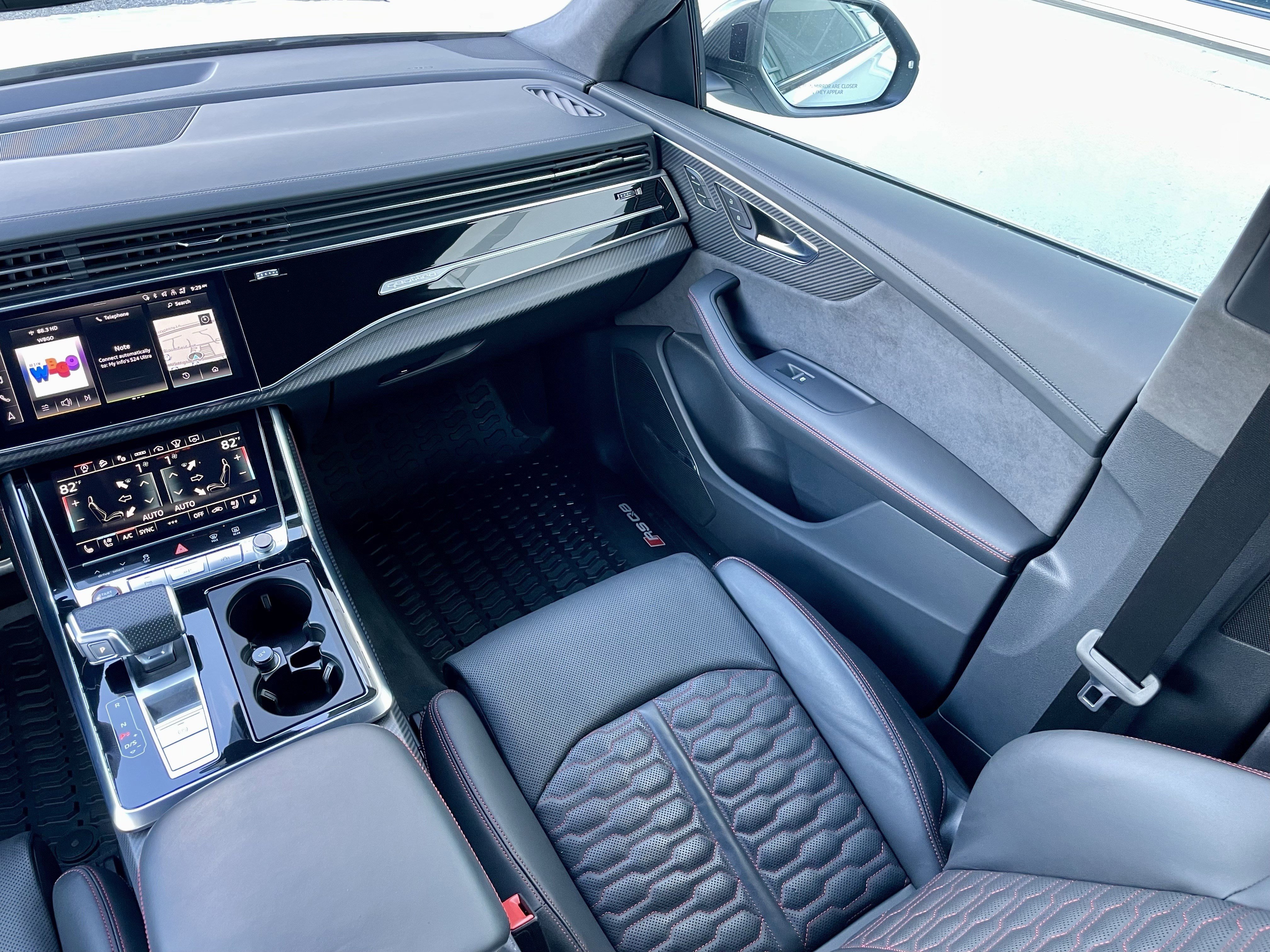 Used 2024 Audi RS Q8 4.0T image 18