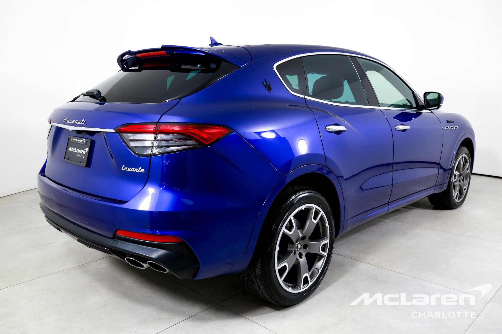 Used 2023 Maserati Levante Modena image 8