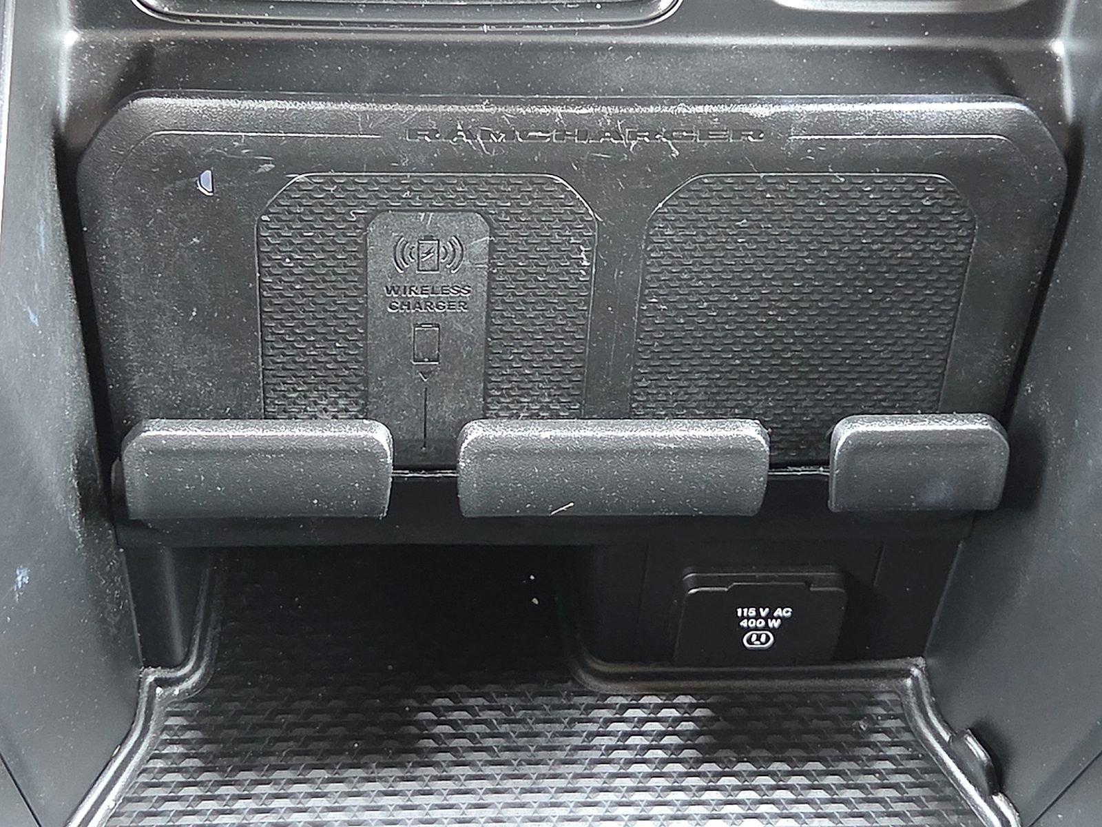 Used 2021 RAM 1500 Limited w/ Off Road Group AWD/4WD image 18