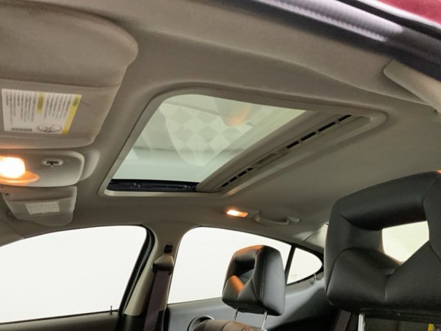 Used 2004 Pontiac Grand Prix GT2 w/ Leather Trim Pkg image 22