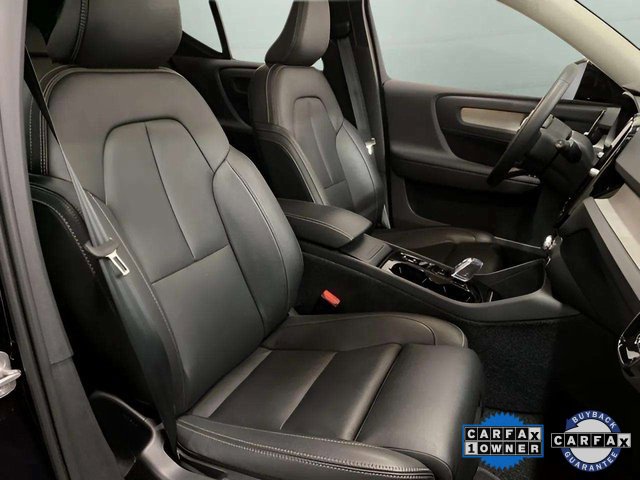 Used 2025 Volvo XC40 B5 Plus image 83
