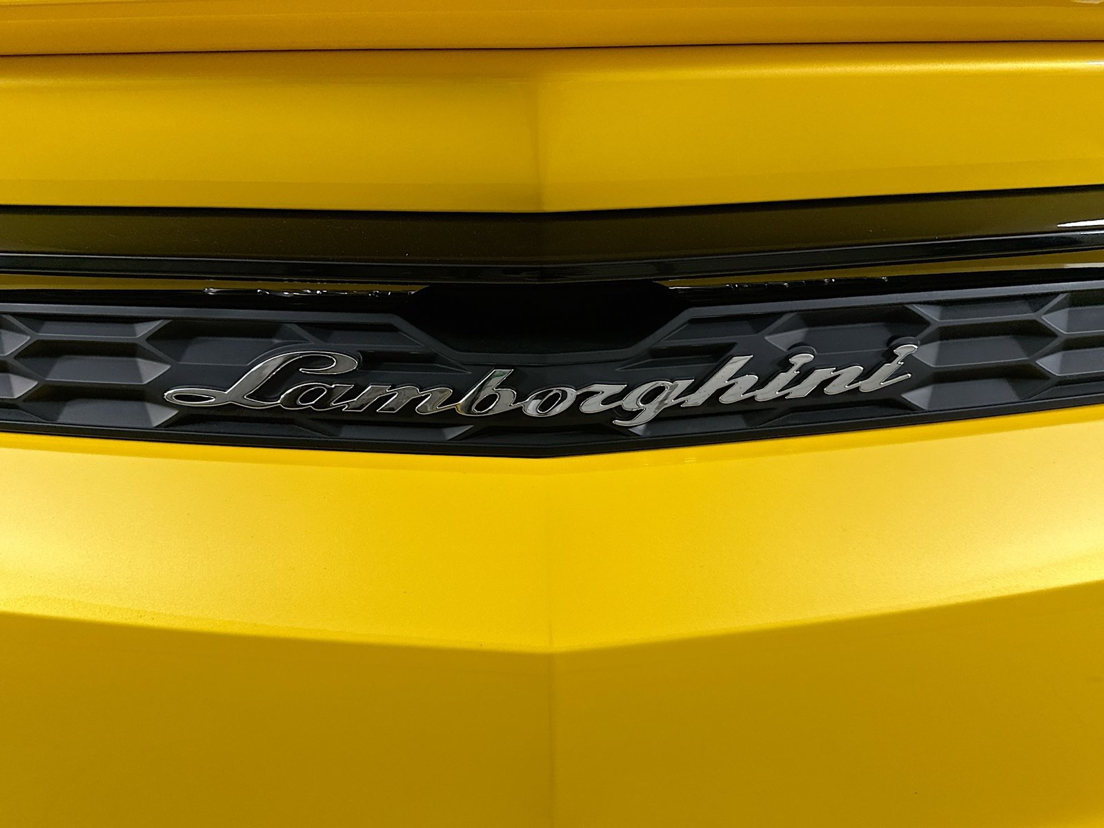 Used 2025 Lamborghini Urus S AWD/4WD image 61