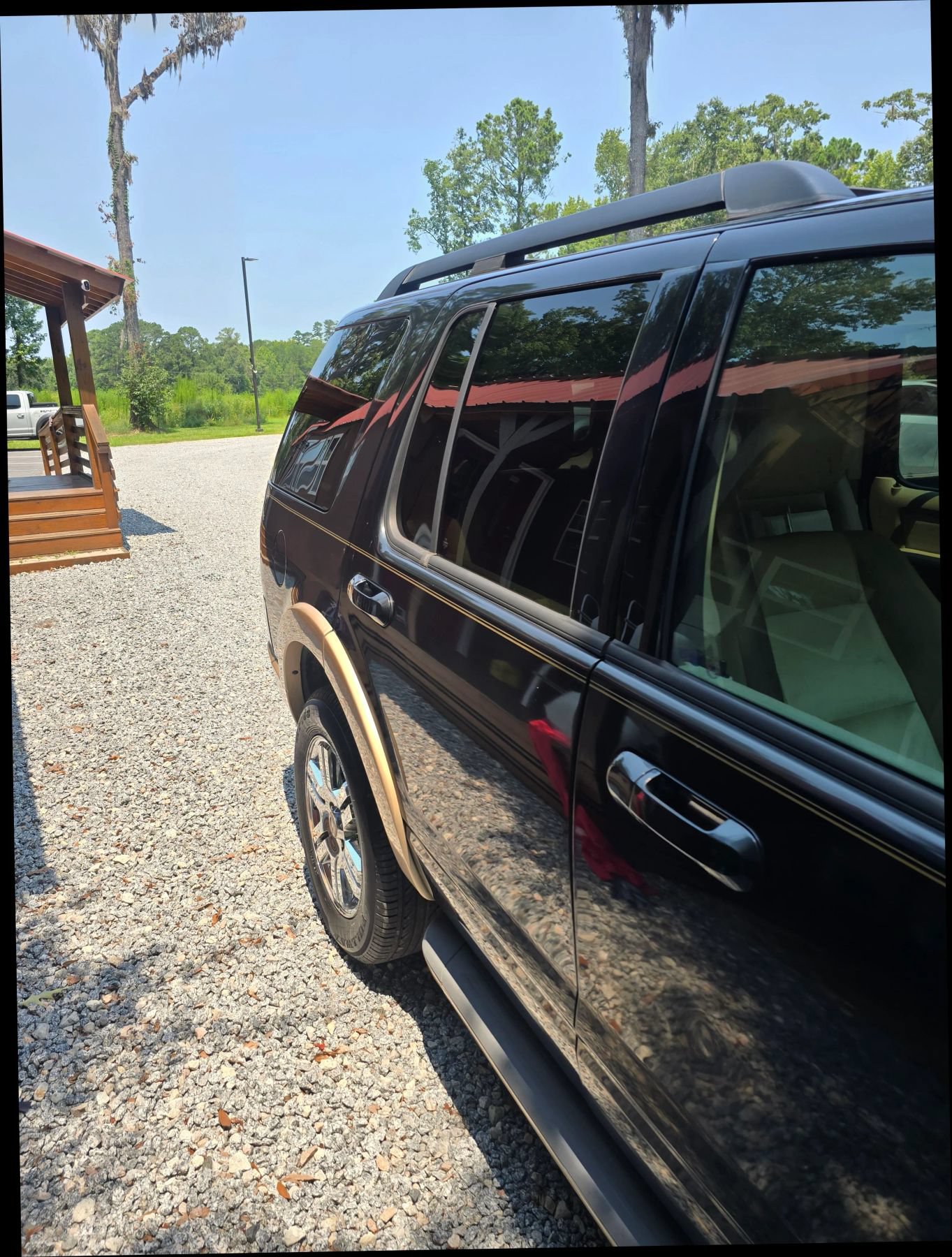 Used 2009 Ford Explorer Eddie Bauer RWD image 5