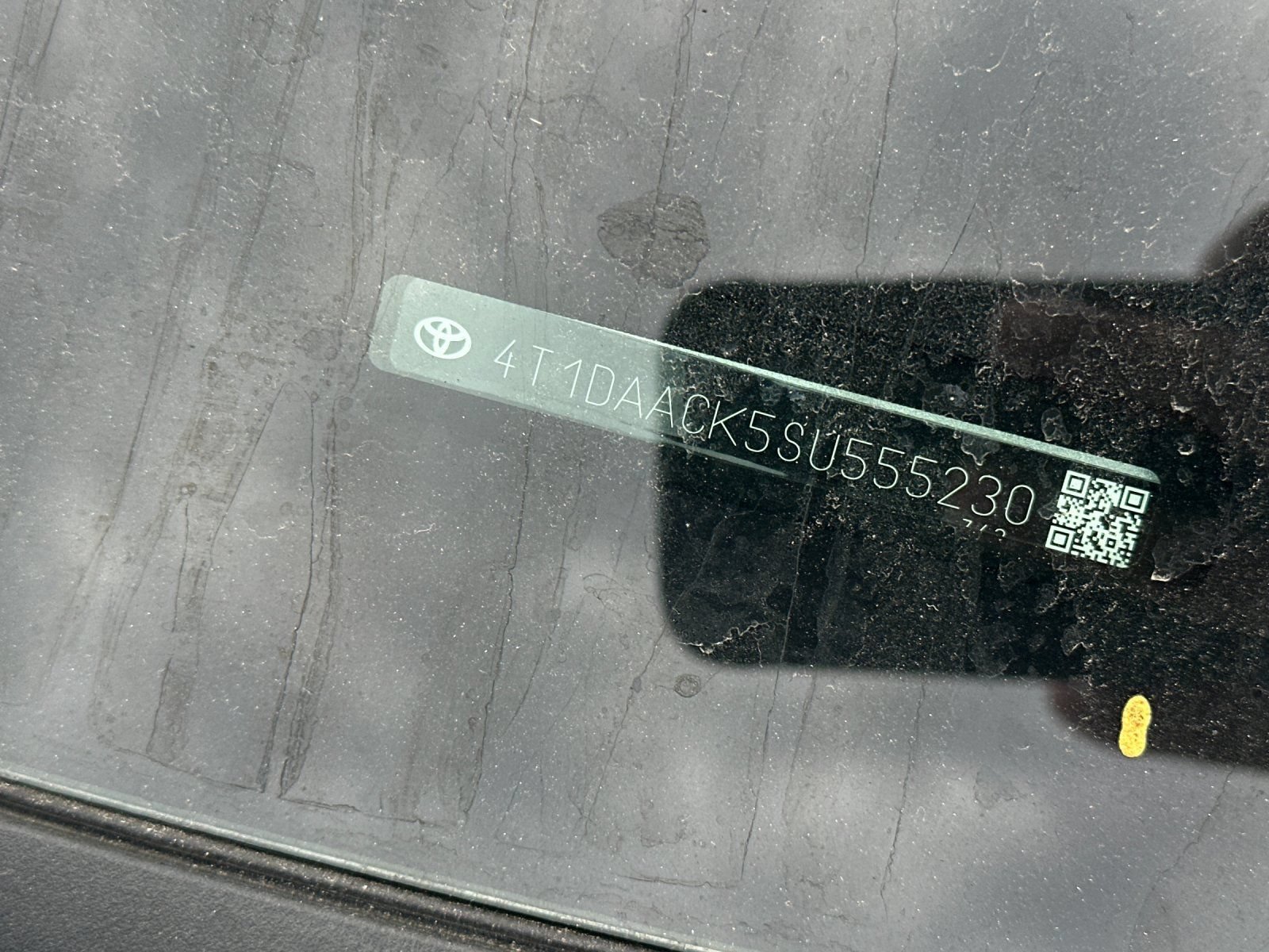 Used 2025 Toyota Camry LE FWD image 4
