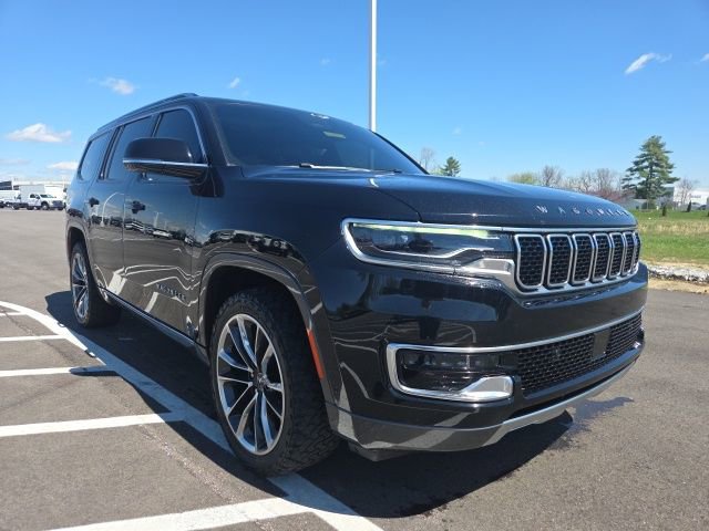 Used 2022 Jeep Wagoneer Series III w/ Premium Group I AWD/4WD image 1