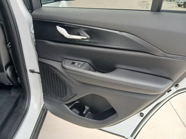 New 2026 Jeep Grand Cherokee Laredo X AWD/4WD image 24