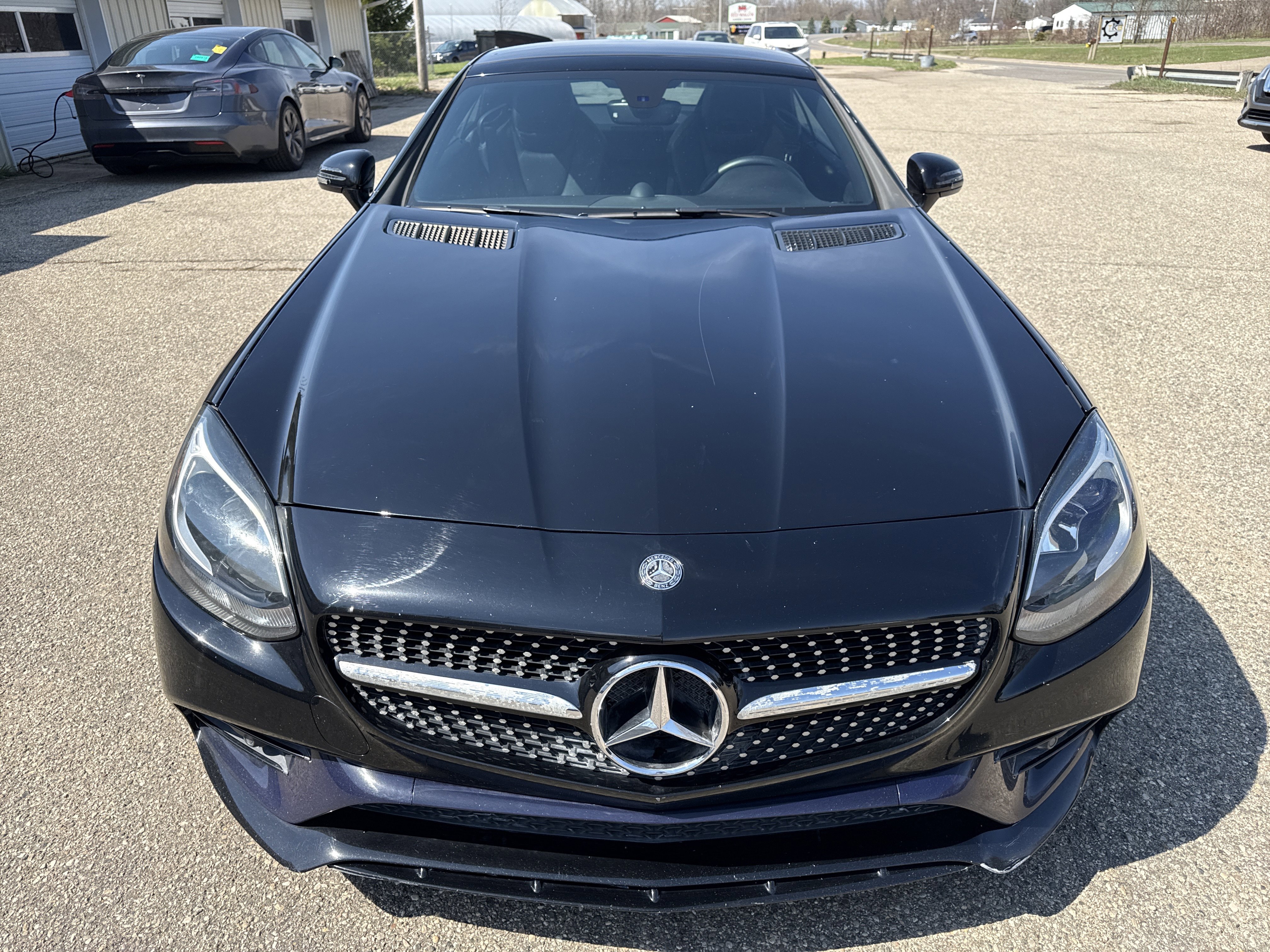 Used 2019 Mercedes-Benz SLC 300 w/ Premium Package image 11