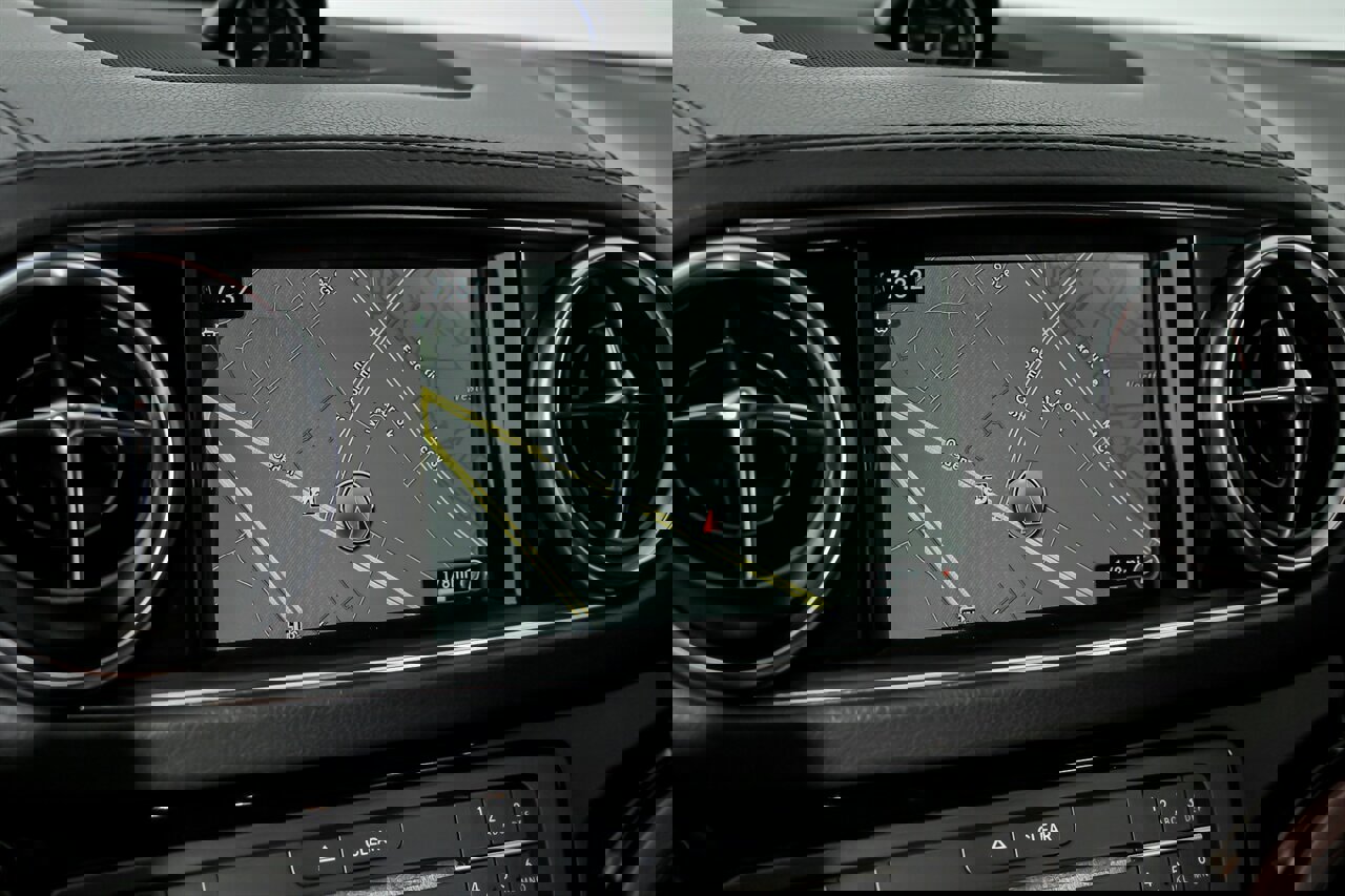 Used 2018 Mercedes-Benz SL 63 AMG image 36