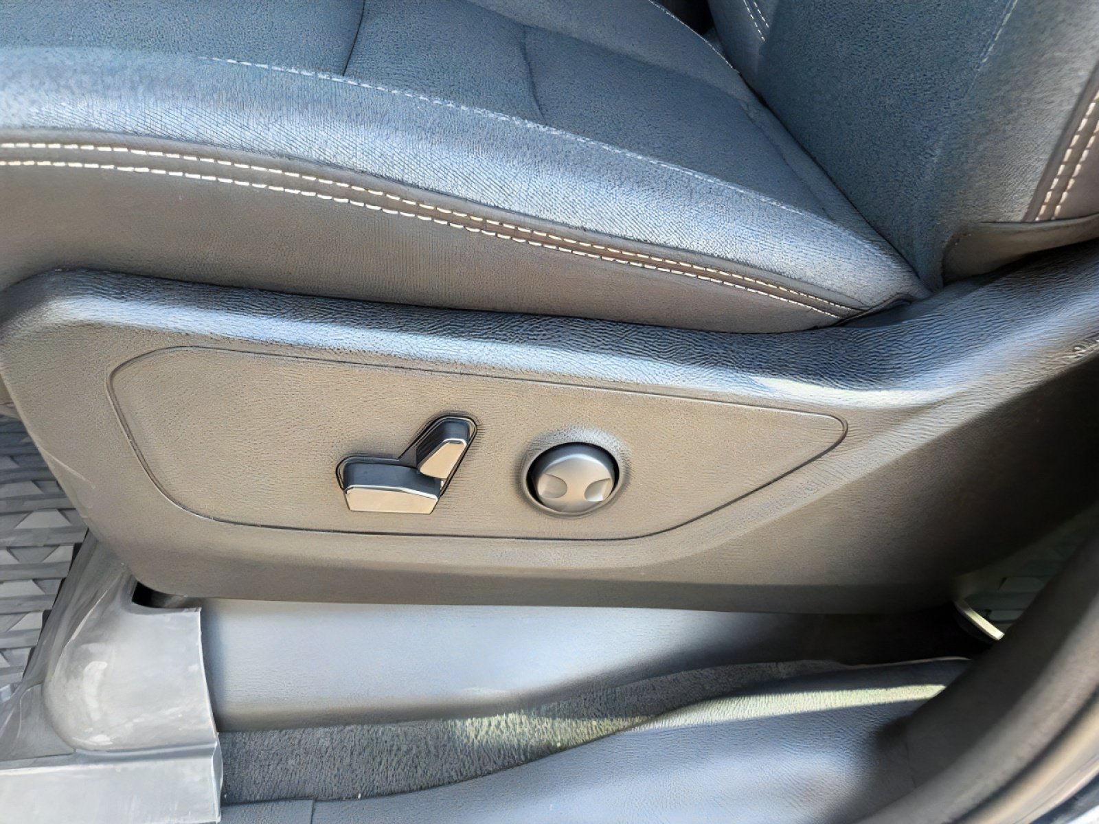 Certified 2024 RAM 1500 Big Horn RWD image 14