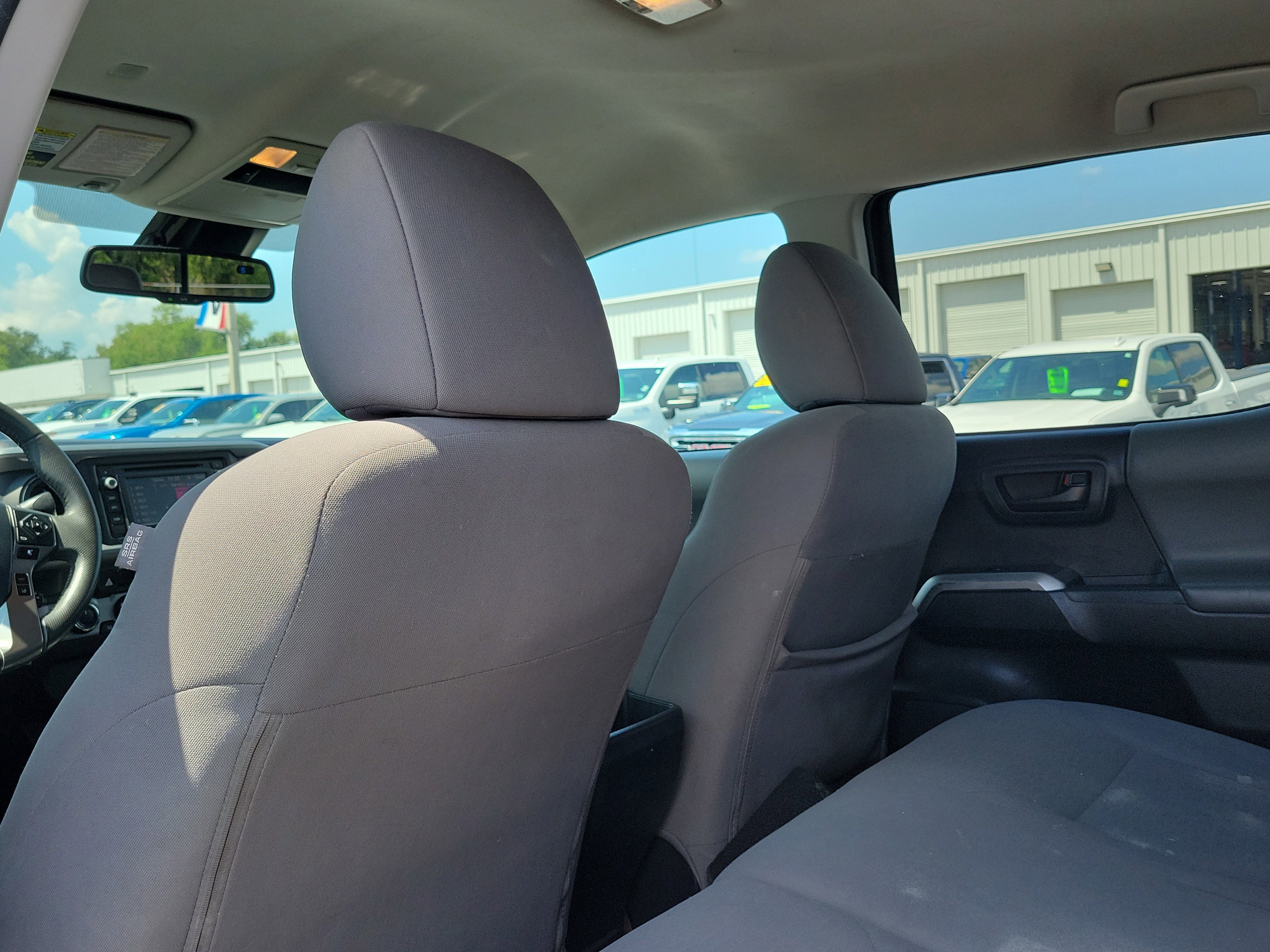 Used 2019 Toyota Tacoma SR5 AWD/4WD image 13