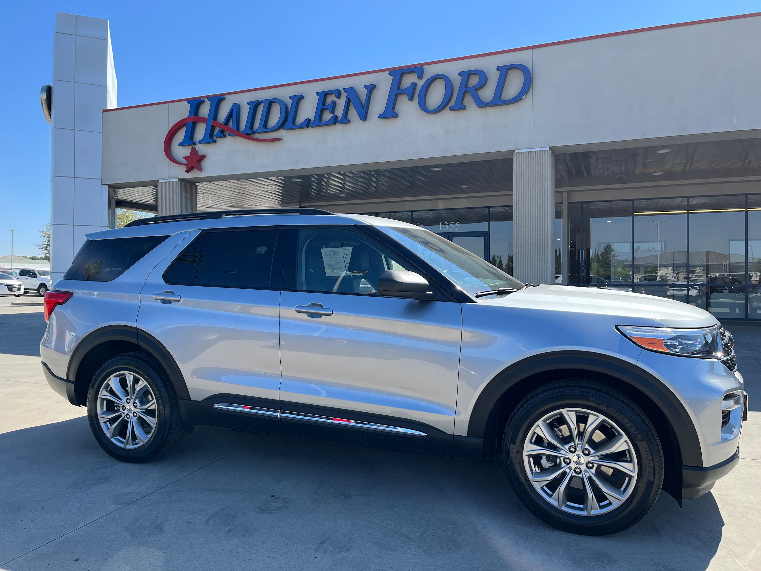 Certified 2023 Ford Explorer XLT w/ Equipment Group 202A