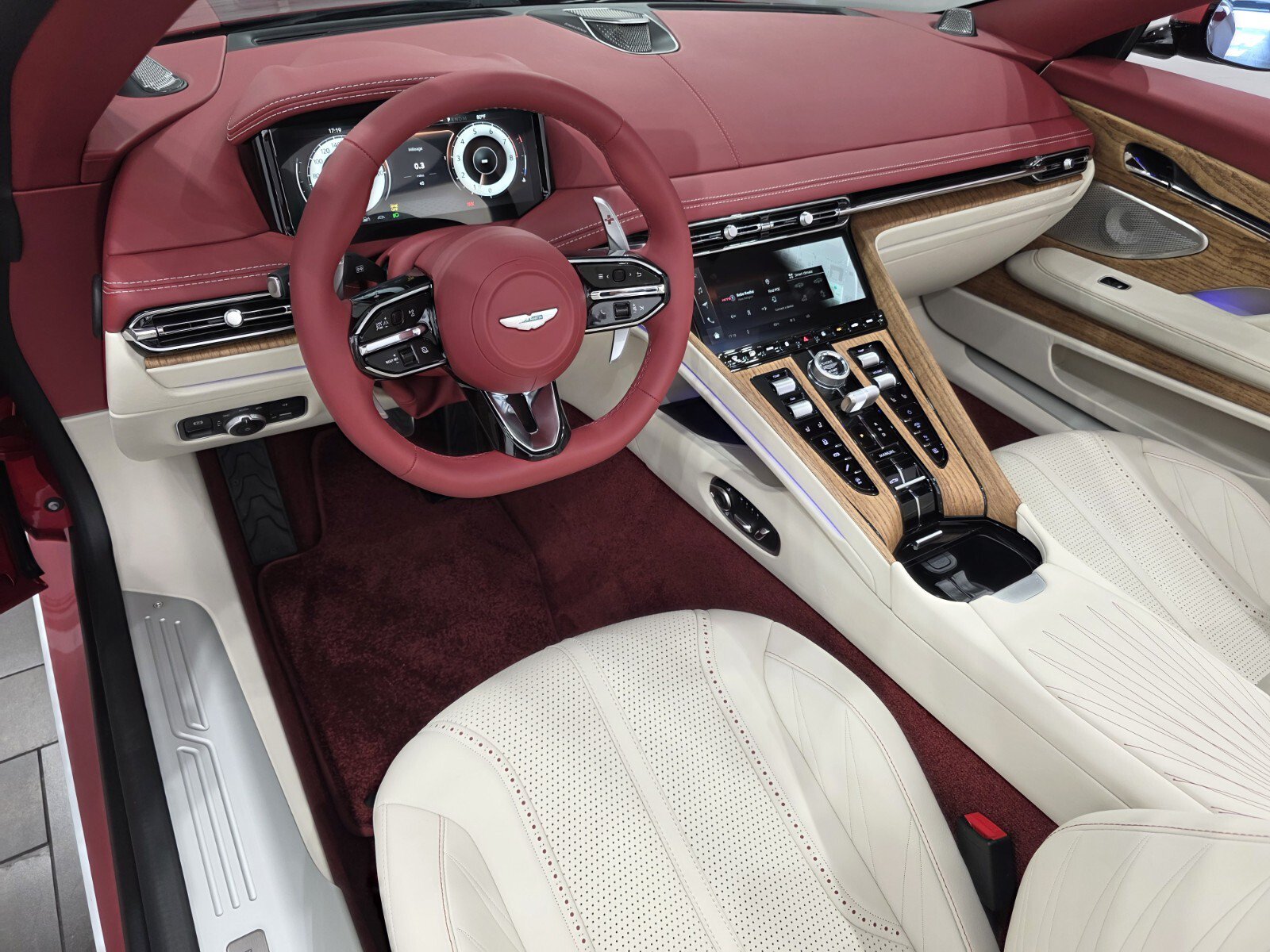 New 2026 Aston Martin DB12 Convertible RWD image 3