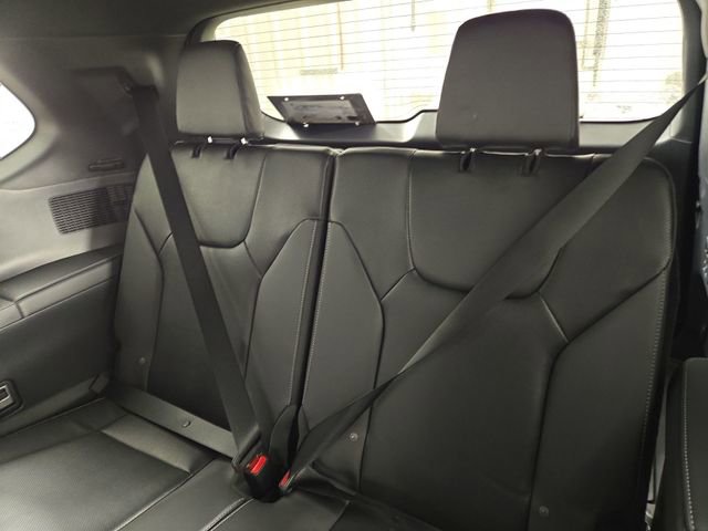 New 2026 Lexus TX 500h AWD image 12