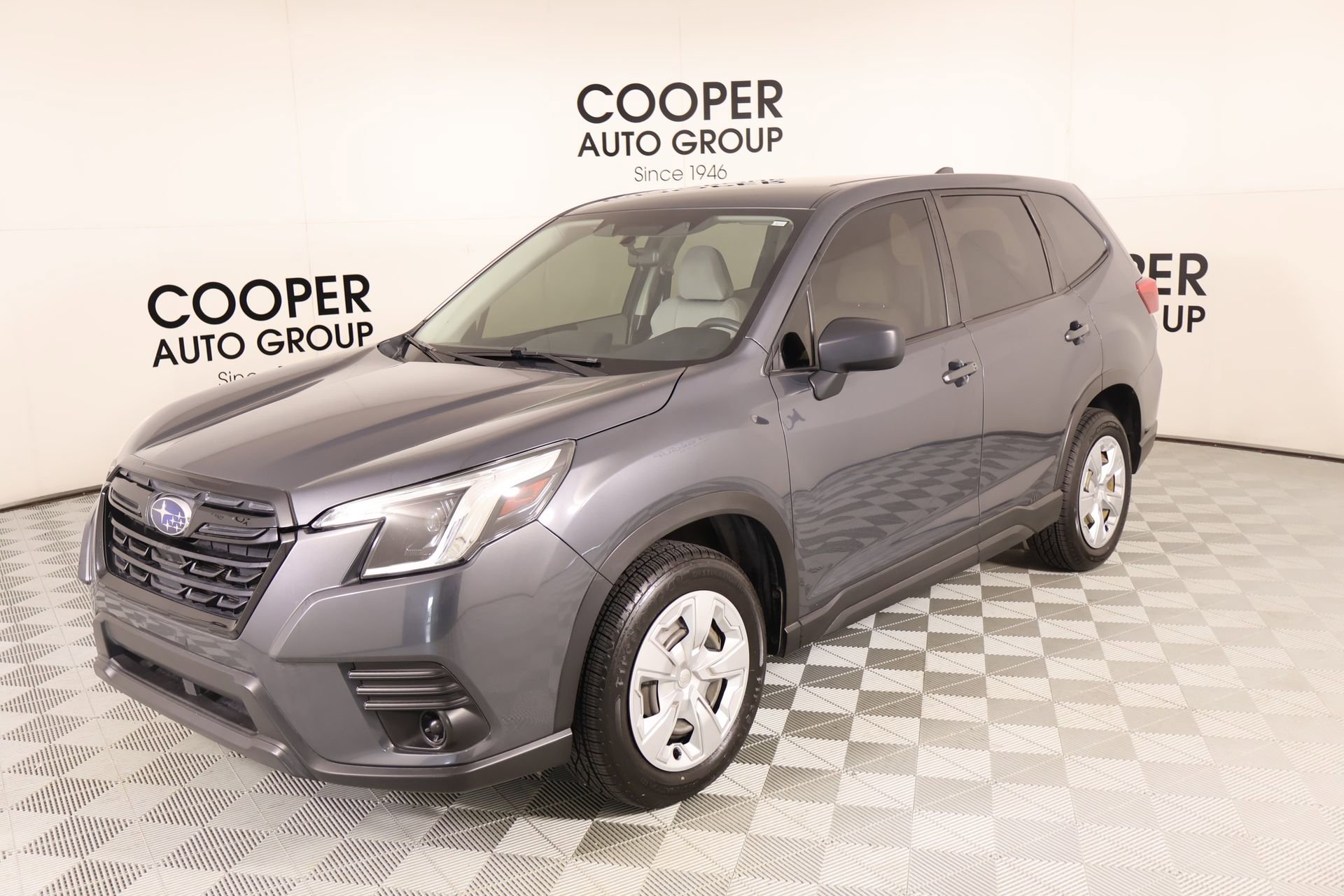 Used 2023 Subaru Forester AWD/4WD image 9