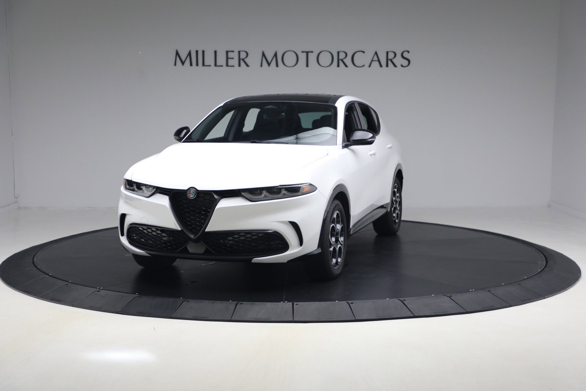Used 2025 Alfa Romeo Tonale image 2
