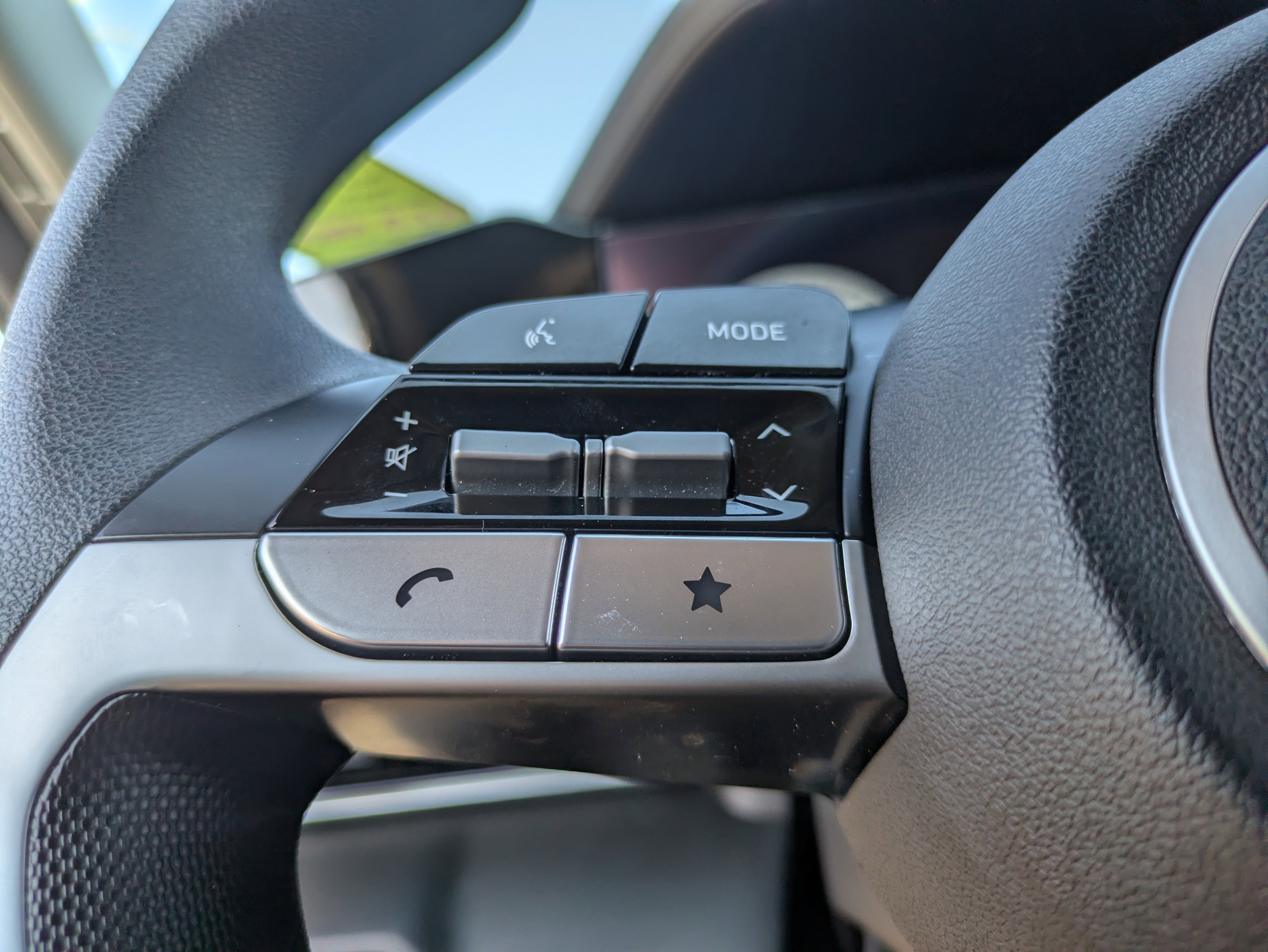 Certified 2024 Hyundai Elantra SEL image 26