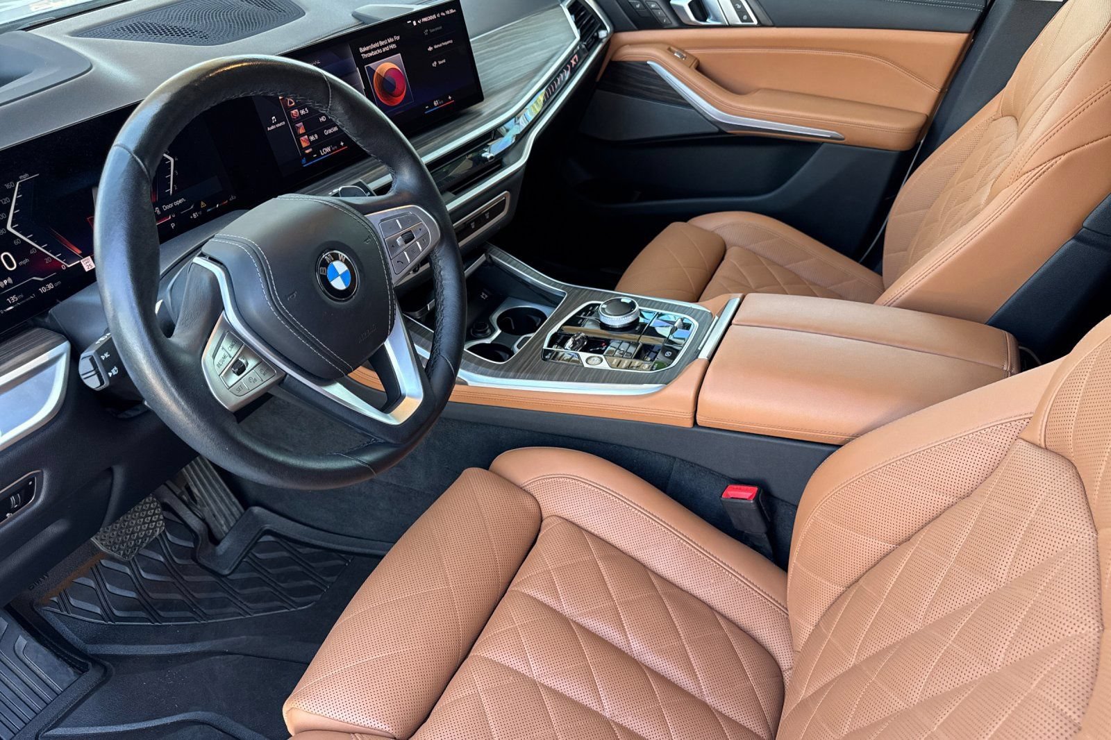 Used 2023 BMW X7 xDrive40i w/ Executive Package AWD/4WD image 10