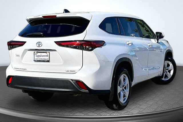 Used 2023 Toyota Highlander LE AWD/4WD image 6