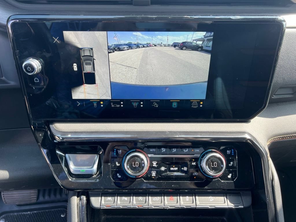 Used 2023 GMC Sierra 1500 AT4 w/ AT4 Premium Package AWD/4WD image 32