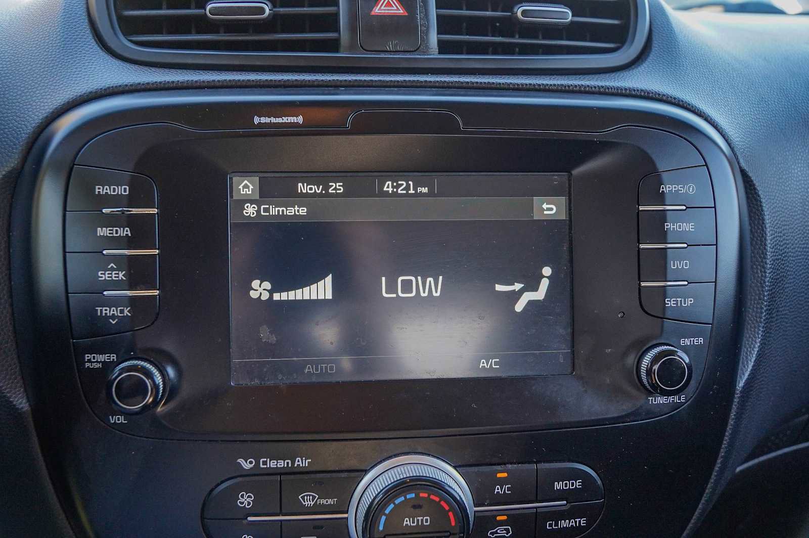 Used 2018 Kia Soul + image 17