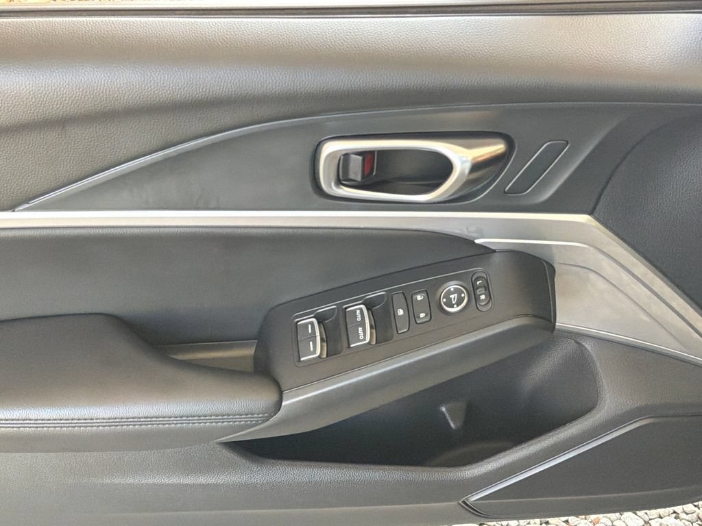 Used 2025 Acura Integra FWD image 3