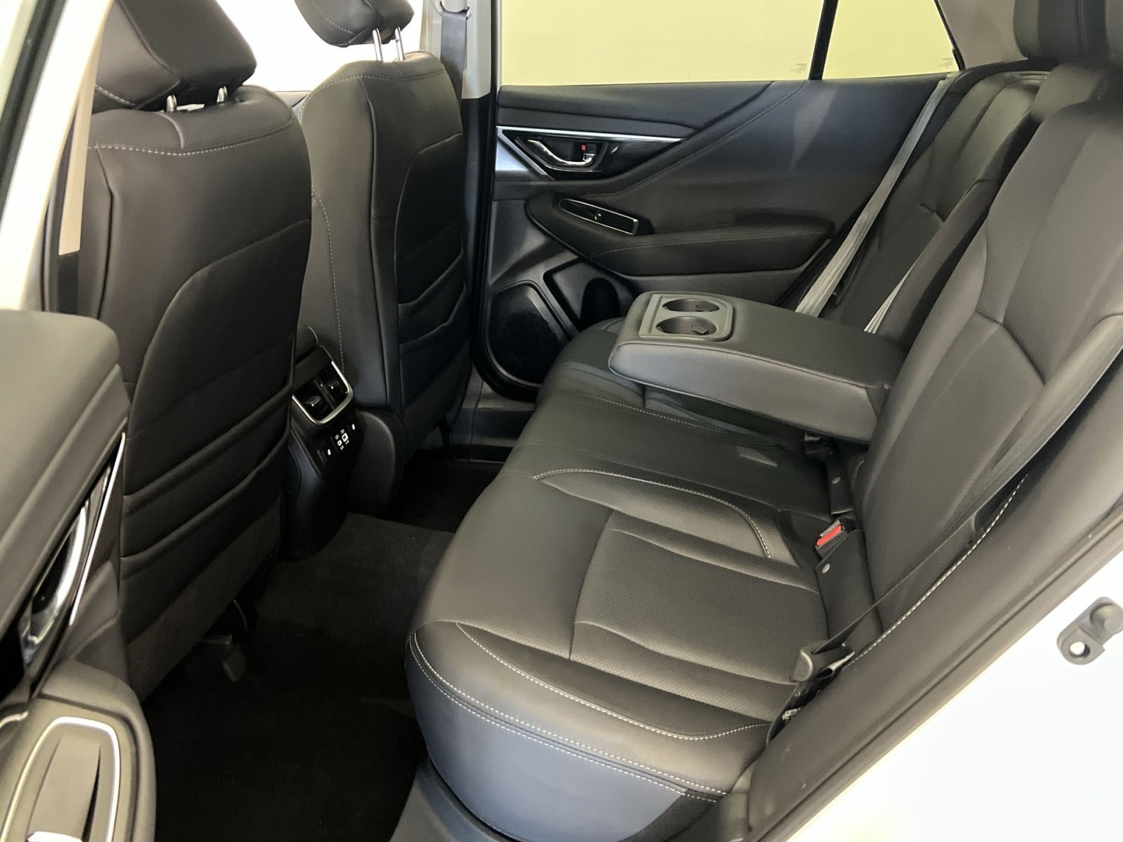 Used 2024 Subaru Outback Limited XT w/ Popular Package #2 image 23