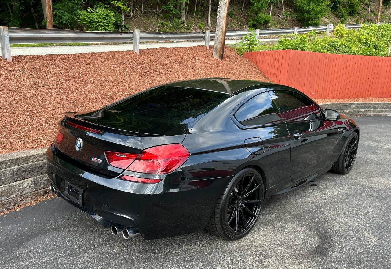 Used 2013 BMW M6 Coupe w/ Executive Pkg RWD image 5