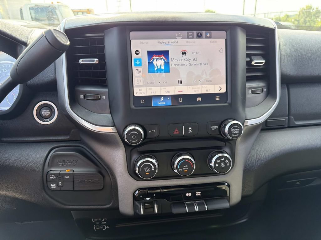 Used 2024 RAM 3500 Big Horn AWD/4WD image 28