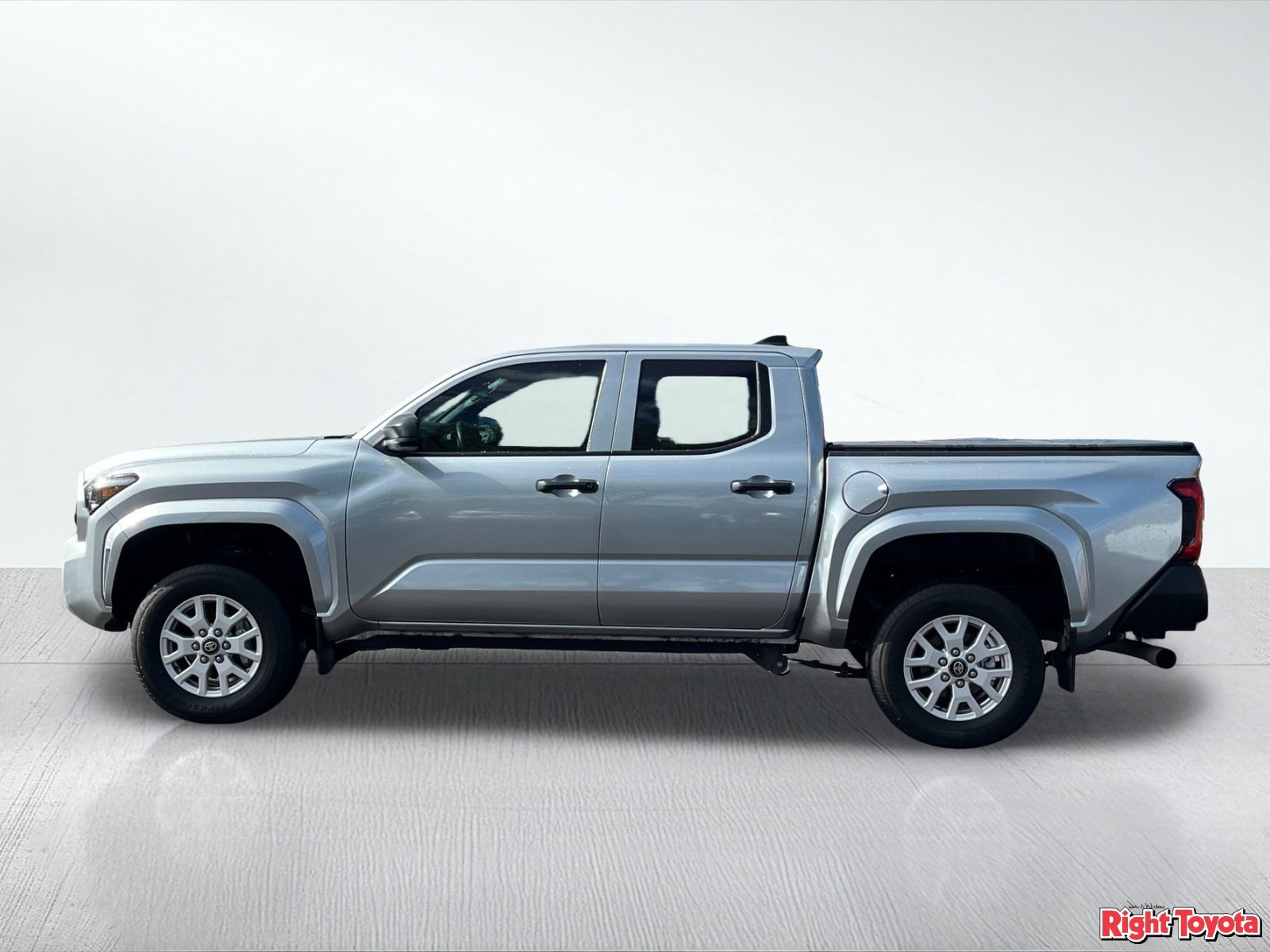 Certified 2024 Toyota Tacoma SR w/ SR Upgrade Package AWD/4WD image 4