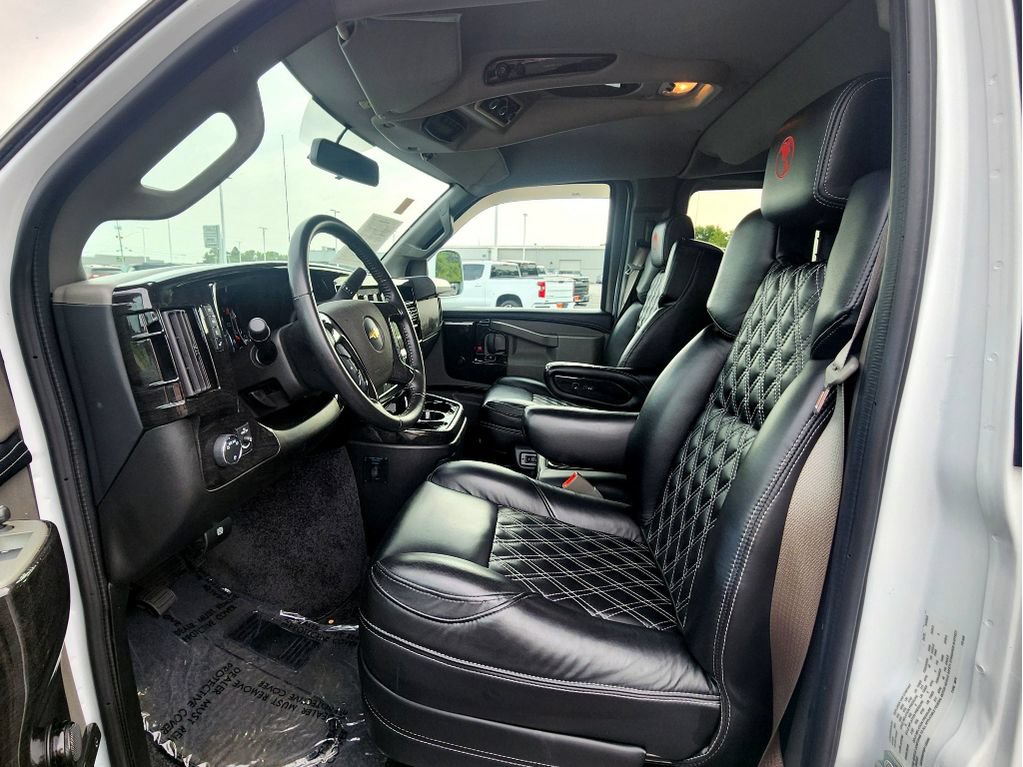 Used 2023 Chevrolet Express 2500 RWD image 24