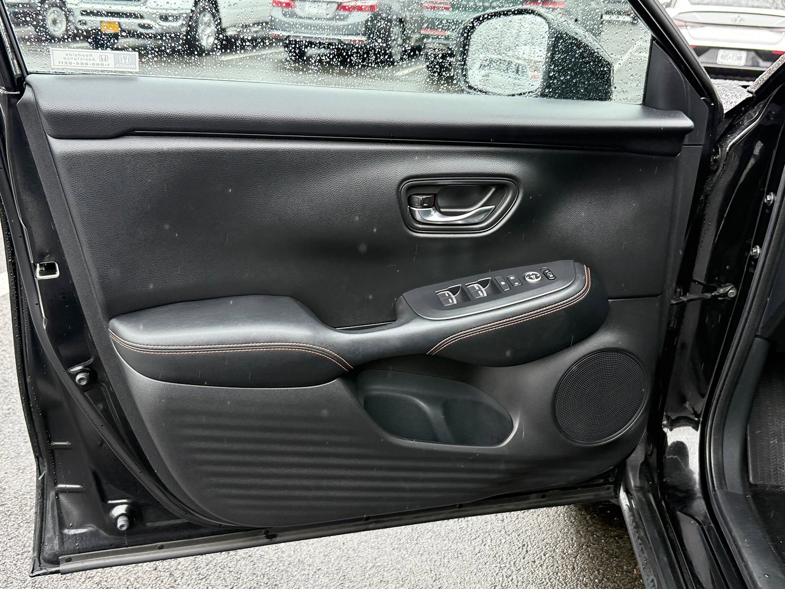 Used 2023 Honda HR-V Sport image 14