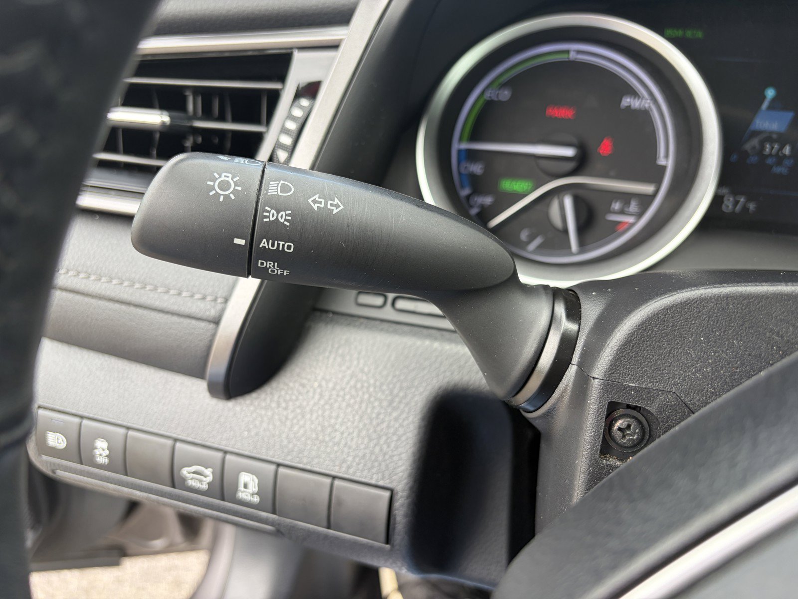 Used 2022 Toyota Camry XLE FWD image 26